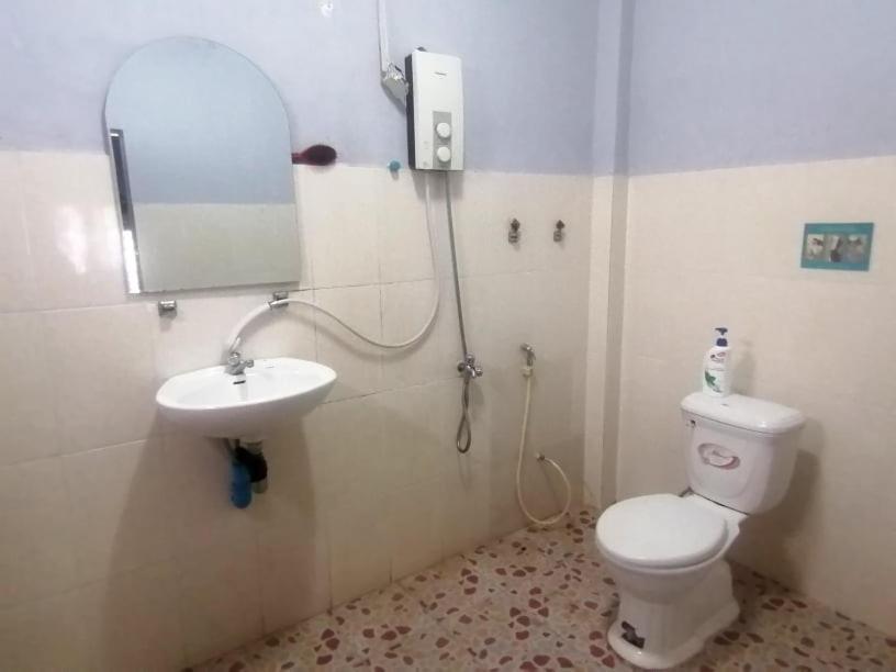Tortuga Guesthouse Kampot Buitenkant foto