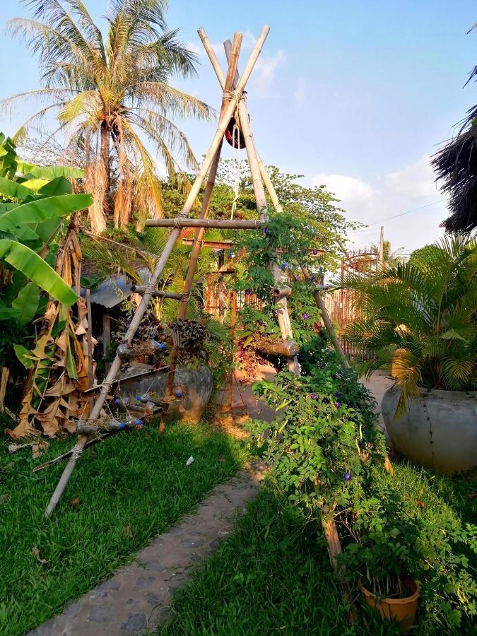 Tortuga Guesthouse Kampot Buitenkant foto
