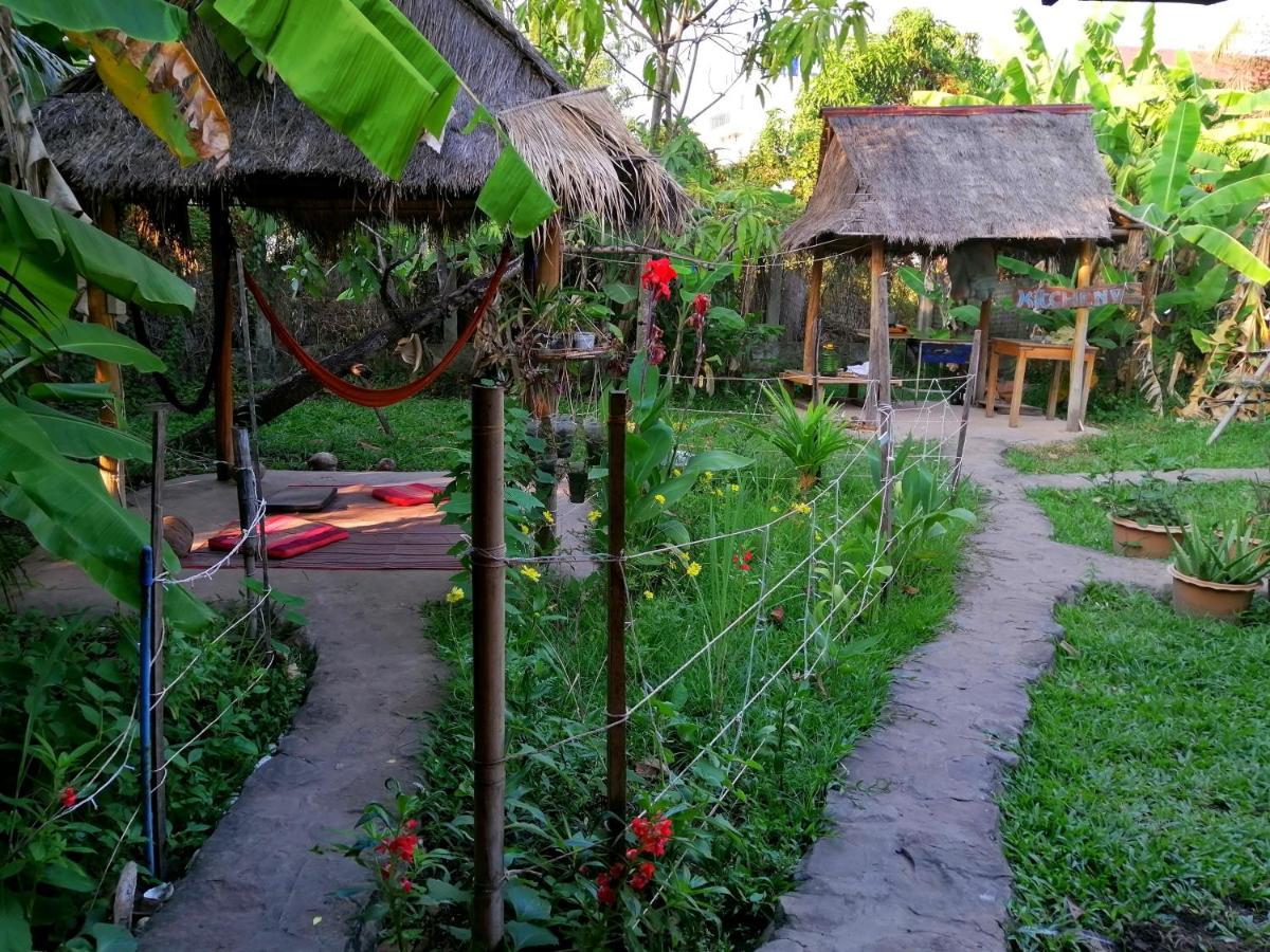 Tortuga Guesthouse Kampot Buitenkant foto