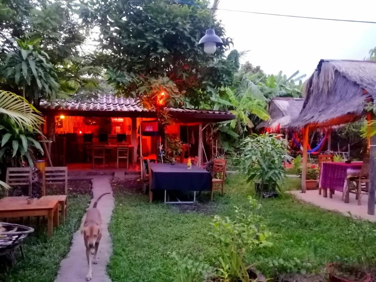 Tortuga Guesthouse Kampot Buitenkant foto