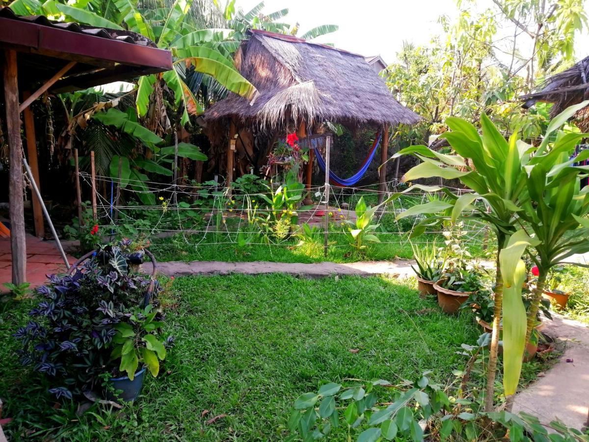 Tortuga Guesthouse Kampot Buitenkant foto