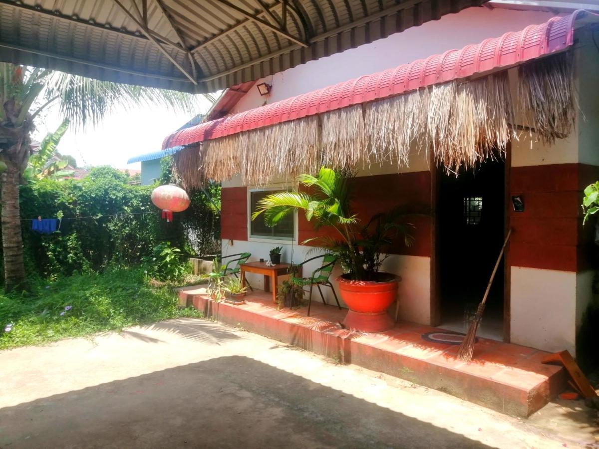 Tortuga Guesthouse Kampot Buitenkant foto