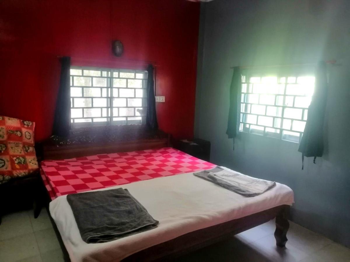 Tortuga Guesthouse Kampot Buitenkant foto