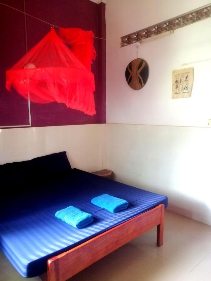 Tortuga Guesthouse Kampot Buitenkant foto